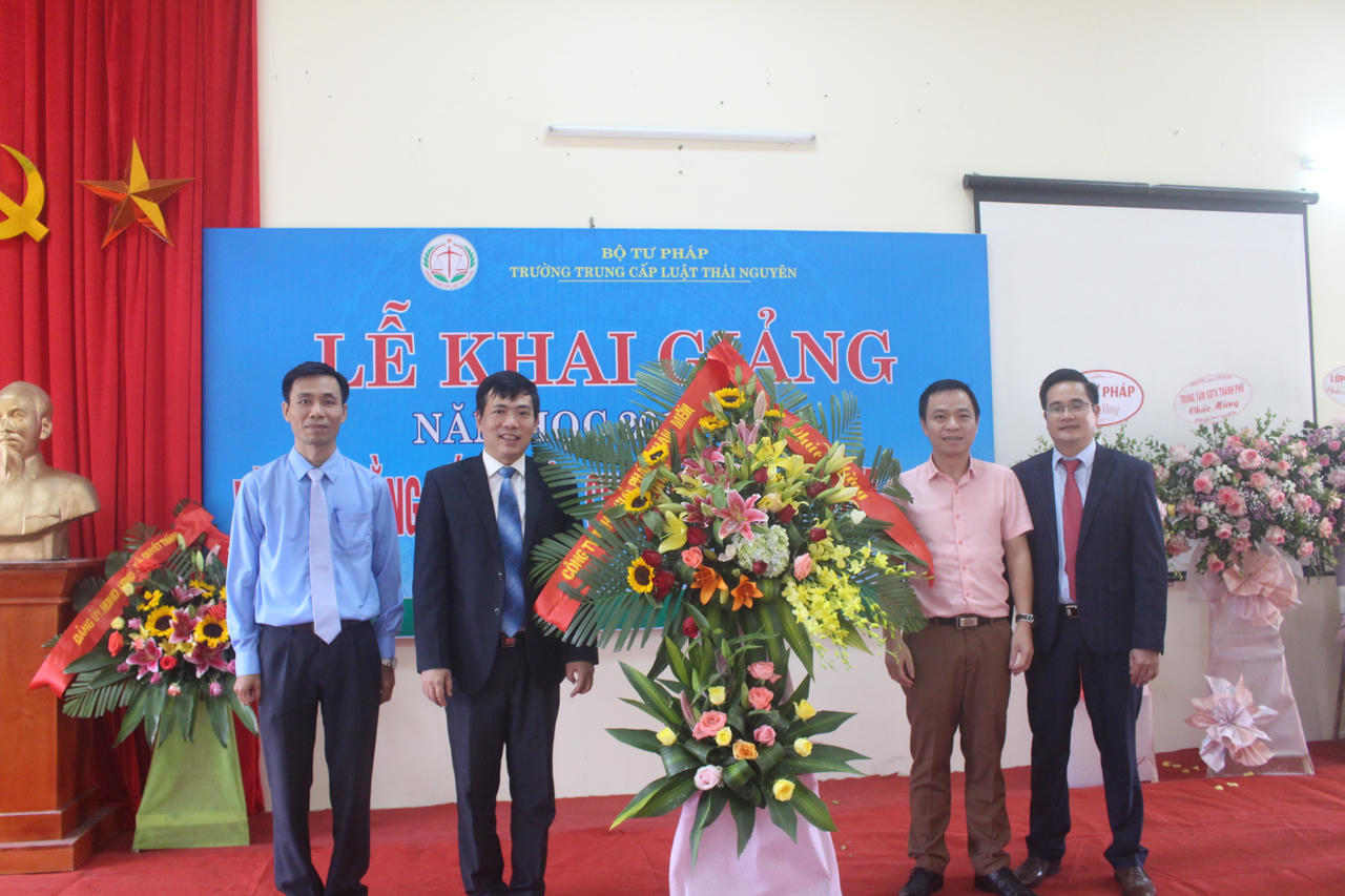 Trường Trung cấp luật Thái Nguyên khai giảng năm học 2019 – 2020 