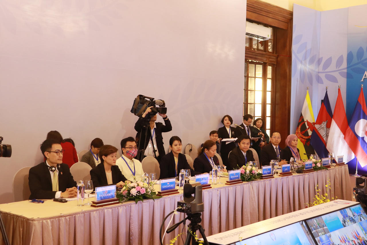 Chánh án các nước ASEAN chia sẻ kinh nghiệm trong lĩnh vực tư pháp và pháp luật