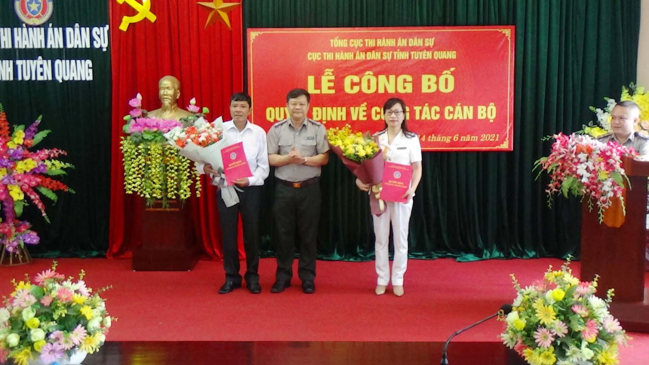Công bố quyết định Phó Cục trưởng Cục Thi hành án dân sự tỉnh Tuyên Quang
