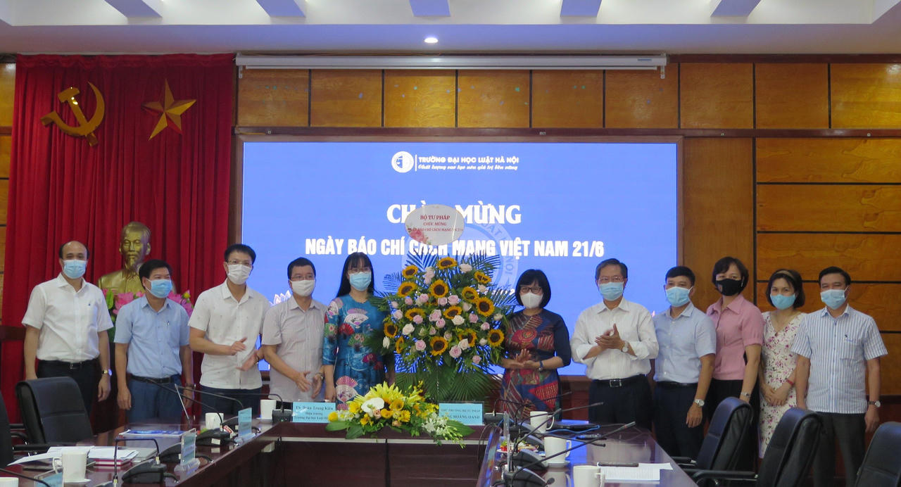 Thứ trưởng Đặng Hoàng Oanh chúc mừng Ngày báo chí Cách mạng Việt Nam 21/6