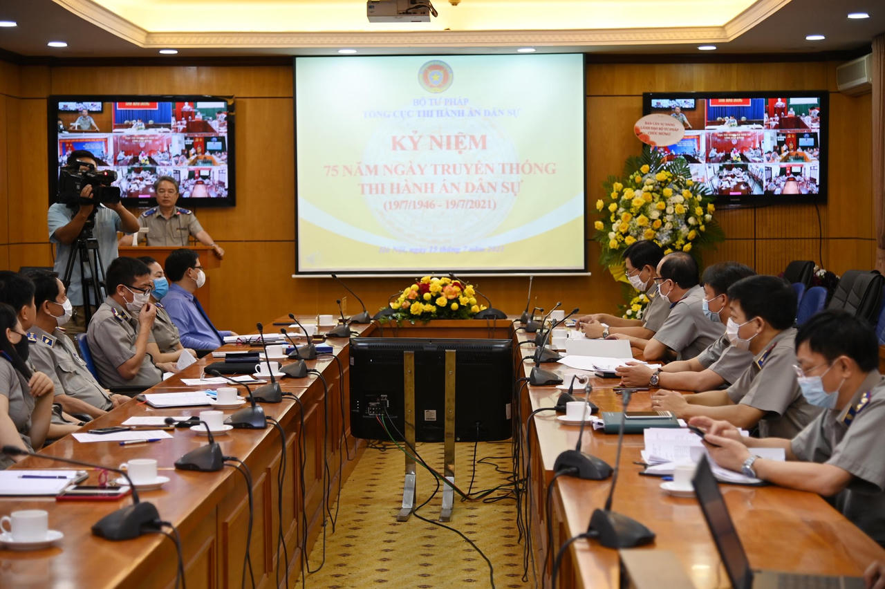 Kỷ niệm 75 năm ngày truyền thống Thi hành án dân sự