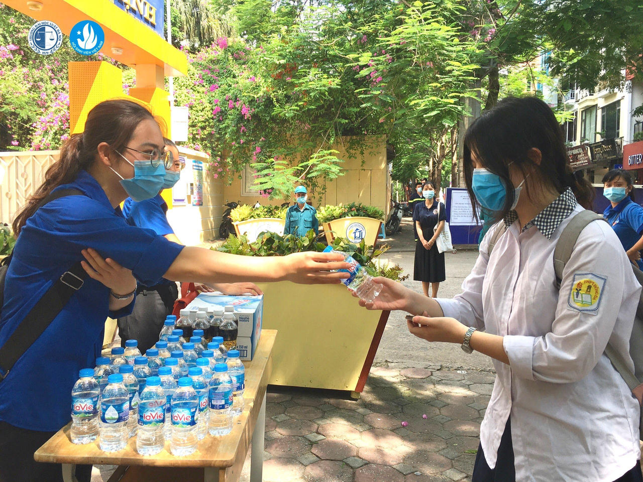 Đại học Luật Hà Nội sôi nổi các hoạt động tình nguyện trong mùa dịch Covid-19