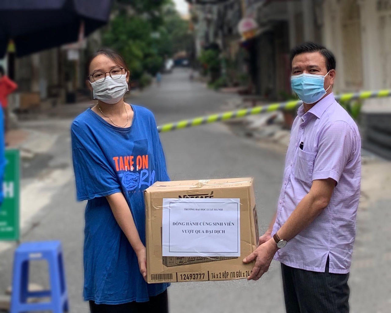 Trường Đại học Luật Hà Nội: Nhiều kết quả nổi bật trong đợt thi đua cao điểm chào mừng 76 năm Ngày truyền thống Ngành Tư pháp.