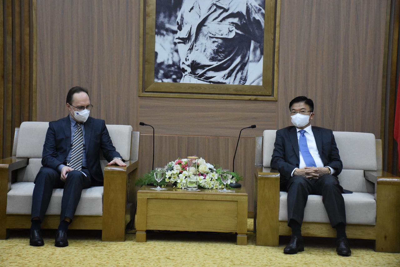 Tích cực thúc đẩy quan hệ quốc tế về hợp tác pháp luật và tư pháp