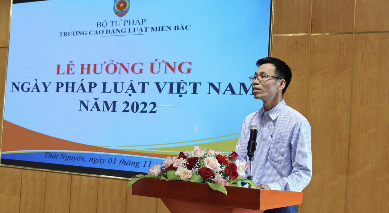 Sôi nổi hưởng ứng Ngày Pháp luật tại Trường Cao đẳng Luật Miền Bắc