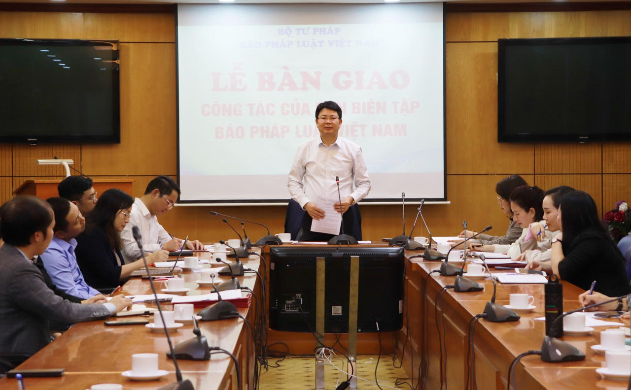 Đổi mới nội dung, hình thức ấn phẩm để thể hiện rõ bản sắc của Báo Pháp luật Việt Nam