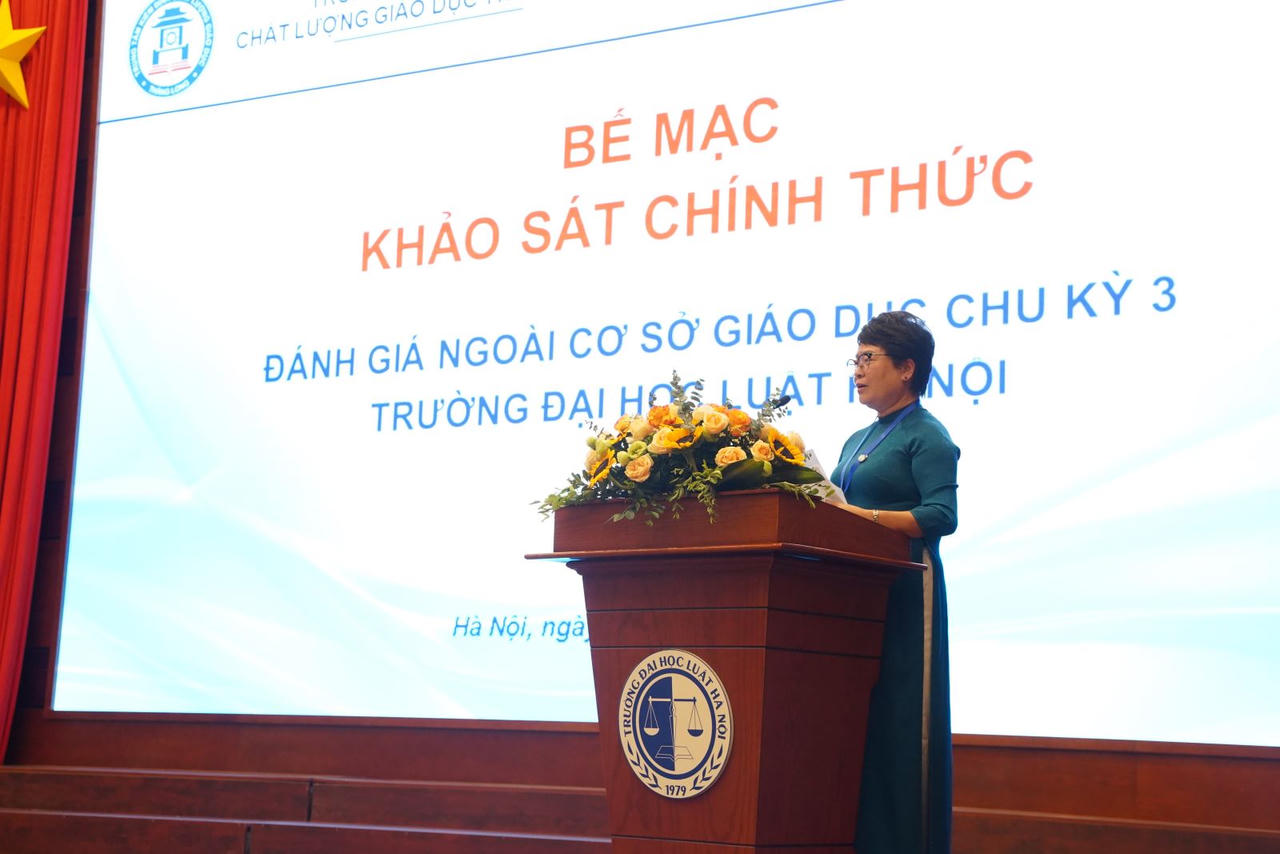 Bế mạc Khảo sát chính thức đánh giá chất lượng cơ sở giáo dục chu kỳ 3 của Trường Đại học Luật Hà Nội