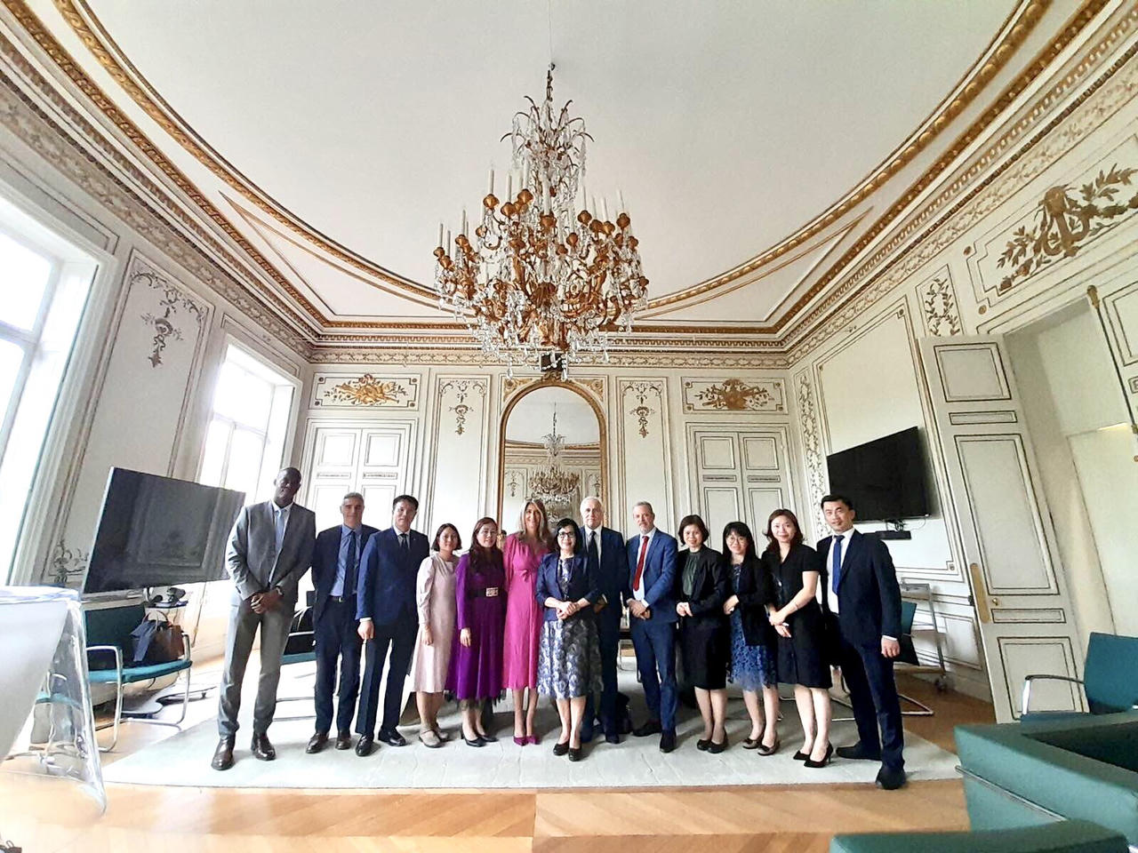 Thúc đẩy hợp tác đào tạo pháp luật giữa Trường Đại học Luật Hà Nội với các đối tác Cộng hòa Pháp