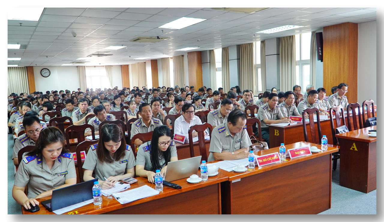 TP. Hồ Chí Minh: Bế mạc lớp thứ nhất bồi dưỡng nghiệp vụ cho cán bộ, công chức