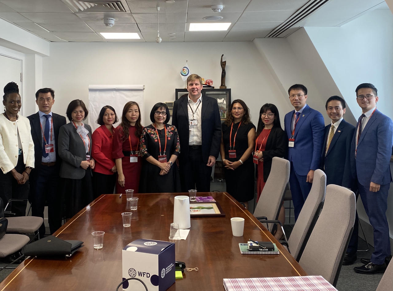 Tiếp tục thúc đẩy hơn nữa hợp tác pháp luật và tư pháp với các đối tác Vương quốc Anh