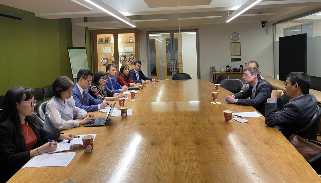 Tiếp tục thúc đẩy hơn nữa hợp tác pháp luật và tư pháp với các đối tác Vương quốc Anh