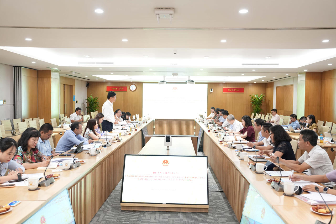 Kiểm tra công tác phổ biến, giáo dục pháp luật tại Bộ Thông tin và truyền thông