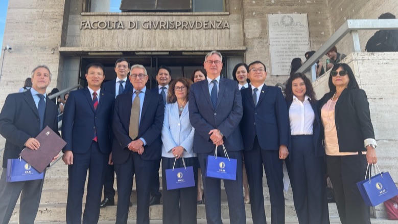 Trường Đại học Luật Hà Nội mở rộng hợp tác với các Trường Đại học hàng đầu tại Italia