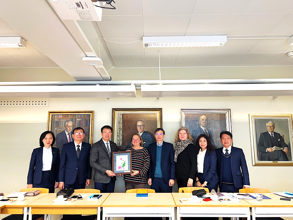 Trường Đại học Luật Hà Nội phát triển hợp tác về đào tạo, nghiên cứu khoa học với các trường Đại học của Phần Lan