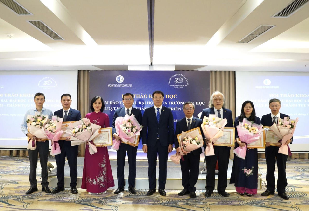 Hội thảo “30 năm đào tạo sau đại học của Trường Đại học Luật Hà Nội – Thành tựu và triển vọng”