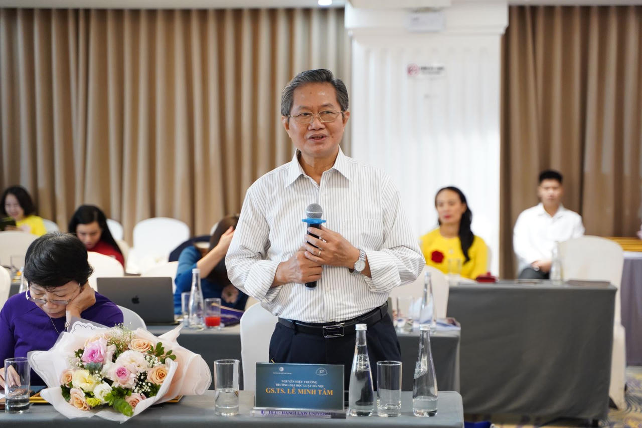 Hội thảo “30 năm đào tạo sau đại học của Trường Đại học Luật Hà Nội – Thành tựu và triển vọng”