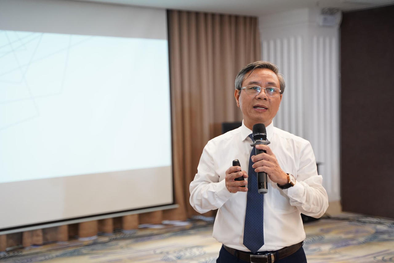 Hội thảo “30 năm đào tạo sau đại học của Trường Đại học Luật Hà Nội – Thành tựu và triển vọng”