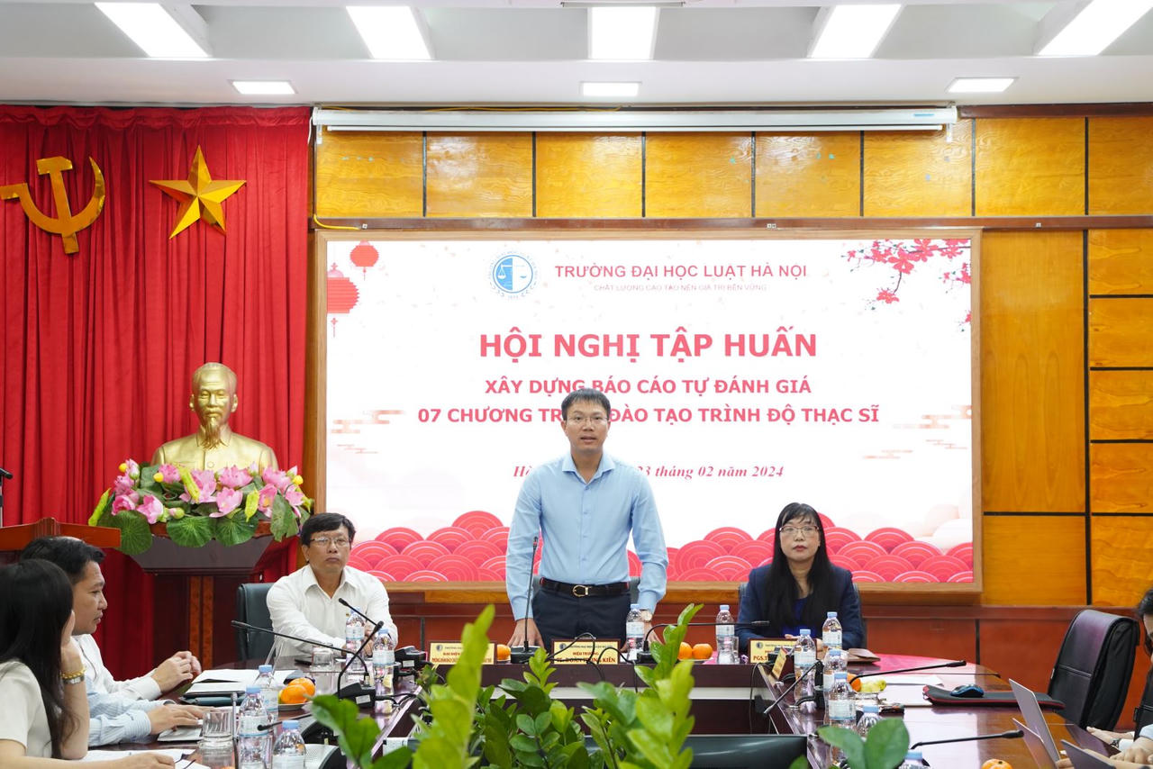 Trường Đại học Luật Hà Nội tập huấn xây dựng Báo cáo Tự đánh giá 07 chương trình đào tạo trình độ thạc sĩ