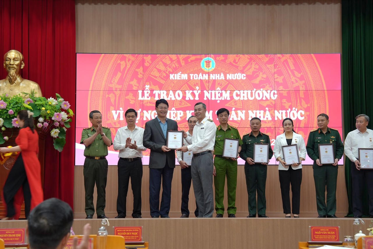 Khối Thi đua các bộ, ngành nội chính TW tổng kết công tác Thi đua – khen thưởng