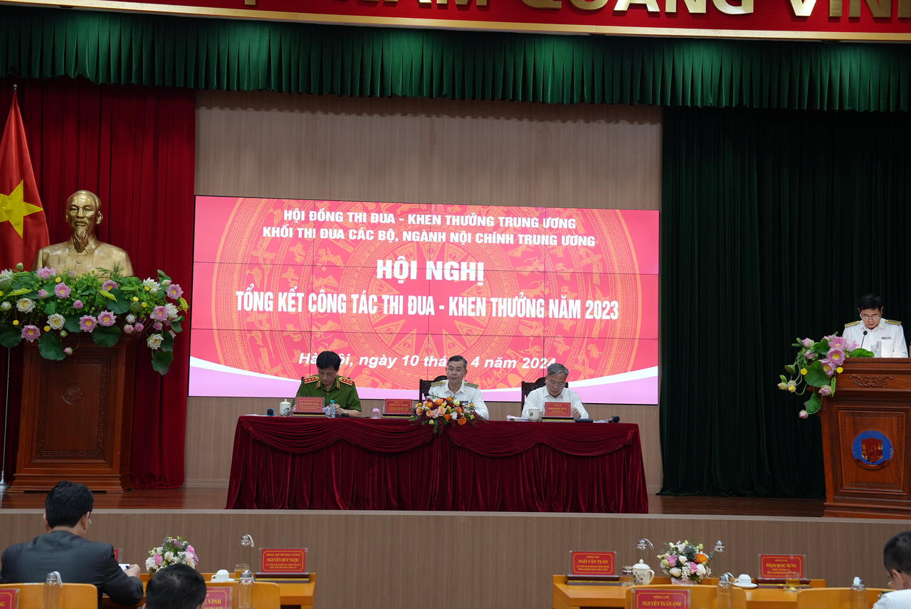 Khối Thi đua các bộ, ngành nội chính TW tổng kết công tác Thi đua – khen thưởng