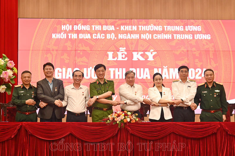 Khối Thi đua các bộ, ngành nội chính TW tổng kết công tác Thi đua – khen thưởng