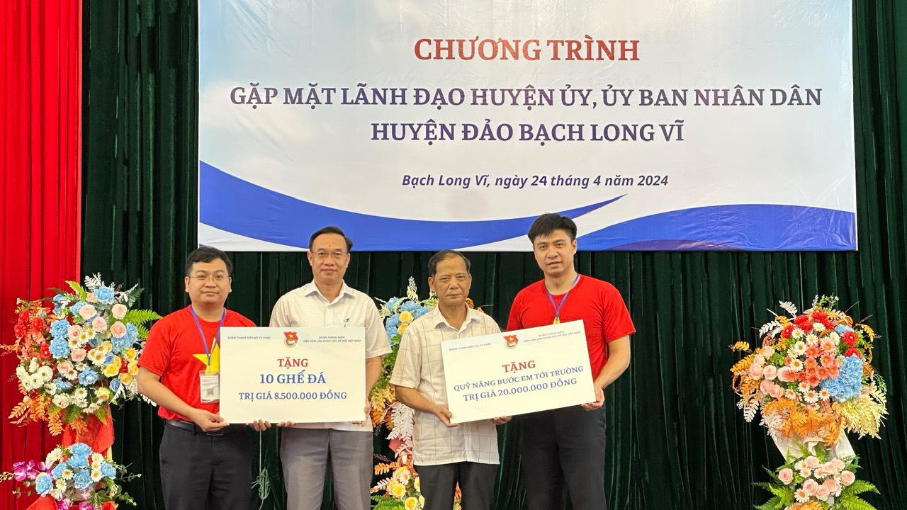 Tổ chức thành công hành trình “Tuổi trẻ vì biển đảo quê hương năm 2024”