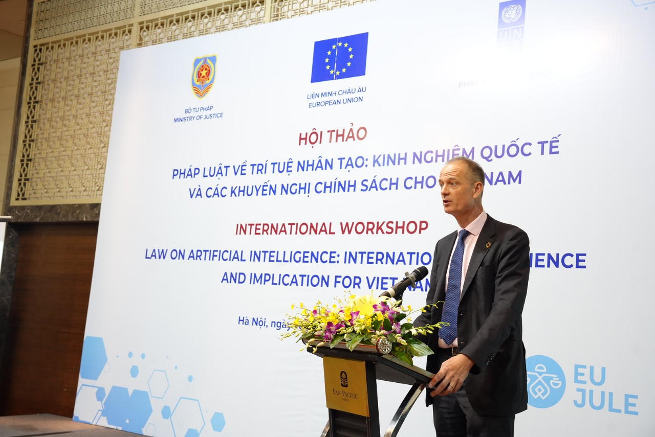 Khai mạc Hội thảo khoa học Pháp luật về trí tuệ nhân tạo