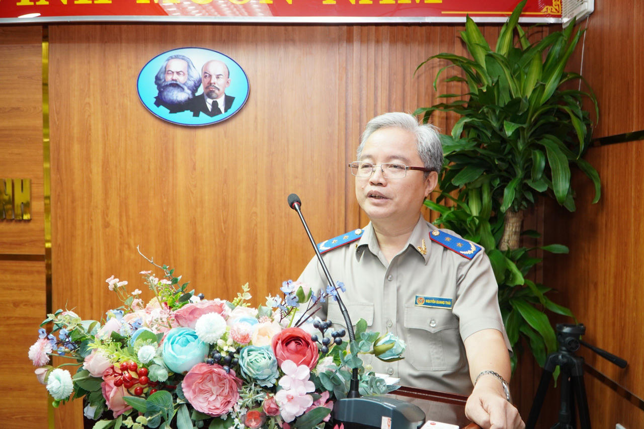 Tổng cục trưởng Nguyễn Quang Thái làm việc tại Cục Thi hành án dân sự Thành phố Hồ Chí Minh