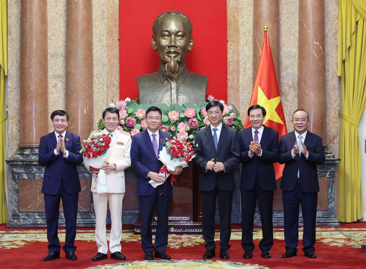 Chủ tịch nước trao quyết định bổ nhiệm Phó Thủ tướng và Bộ trưởng Bộ Công an