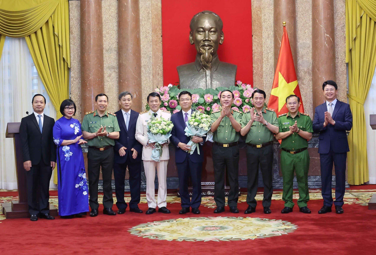 Chủ tịch nước trao quyết định bổ nhiệm Phó Thủ tướng và Bộ trưởng Bộ Công an