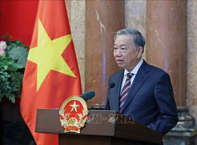 Chủ tịch nước trao quyết định bổ nhiệm Phó Thủ tướng và Bộ trưởng Bộ Công an