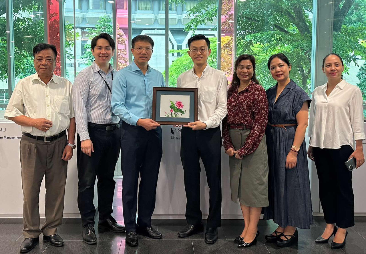 Trường Đại học Luật Hà Nội: Mở rộng và tăng cường hợp tác với các cơ sở đào tạo luật tại Singapore 