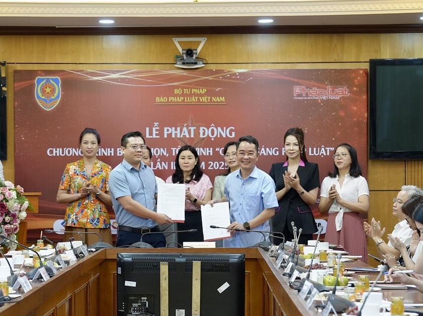 Phát động Chương trình bình chọn, tôn vinh 'Gương sáng pháp luật' lần III