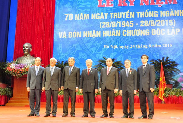 Hình ảnh Tổng Bí thư Nguyễn Phú Trọng trong lòng cán bộ Tư pháp 