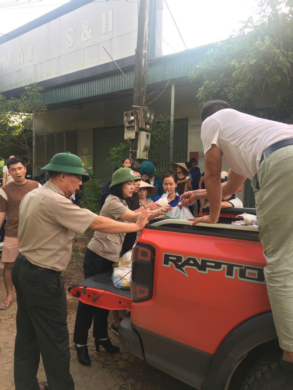 Các cơ quan Thi hành án dân sự khẩn trương khắc phục hậu quả sau cơn bão số 3