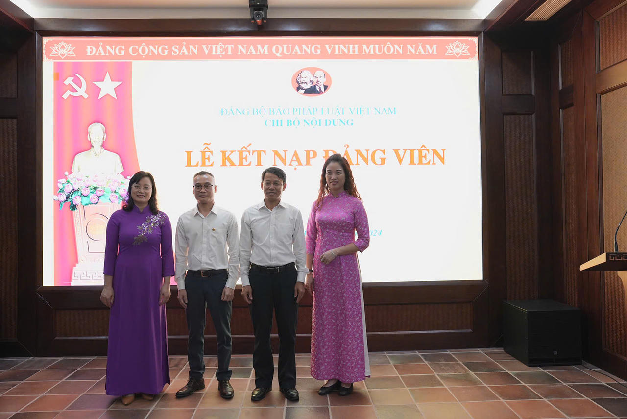Chi bộ Khối Nội dung, Đảng bộ Báo Pháp luật Việt Nam kết nạp đảng viên mới