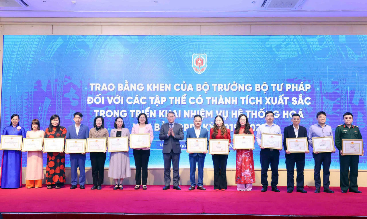 Bộ Tư pháp công bố Bộ pháp điển Việt Nam