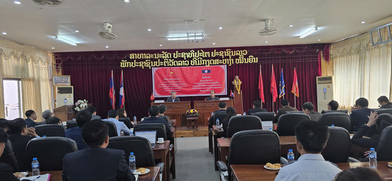 Bộ trưởng Bộ Tư pháp Nguyễn Hải Ninh thăm và làm việc với Học viện Tư pháp Quốc gia Lào, cơ sở Luang Pra Bang