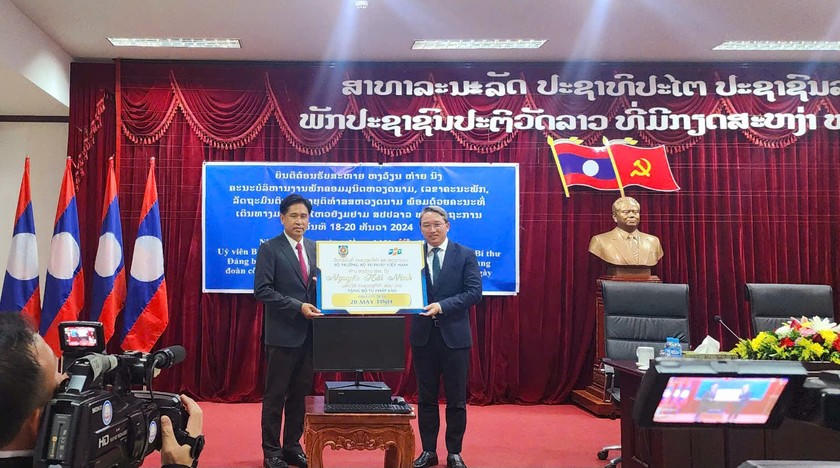 Bộ trưởng Bộ Tư pháp Nguyễn Hải Ninh kết thúc tốt đẹp chuyến thăm và làm việc tại CHDCND Lào