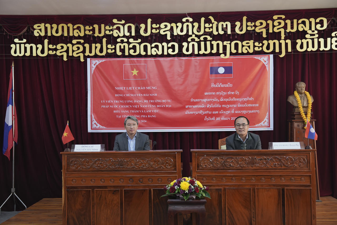 Bộ trưởng Bộ Tư pháp Nguyễn Hải Ninh kết thúc tốt đẹp chuyến thăm và làm việc tại CHDCND Lào