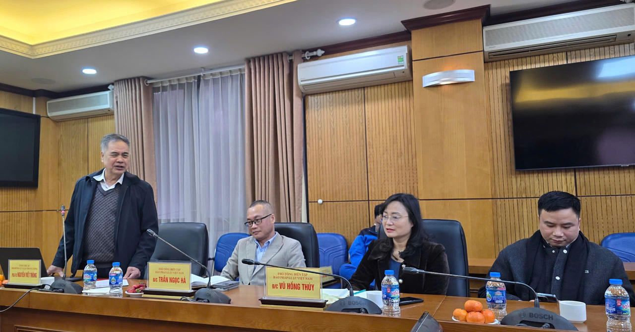 Sinh hoạt chuyên đề "95 năm vinh quang Đảng Cộng sản Việt Nam, tự hào và trách nhiệm"