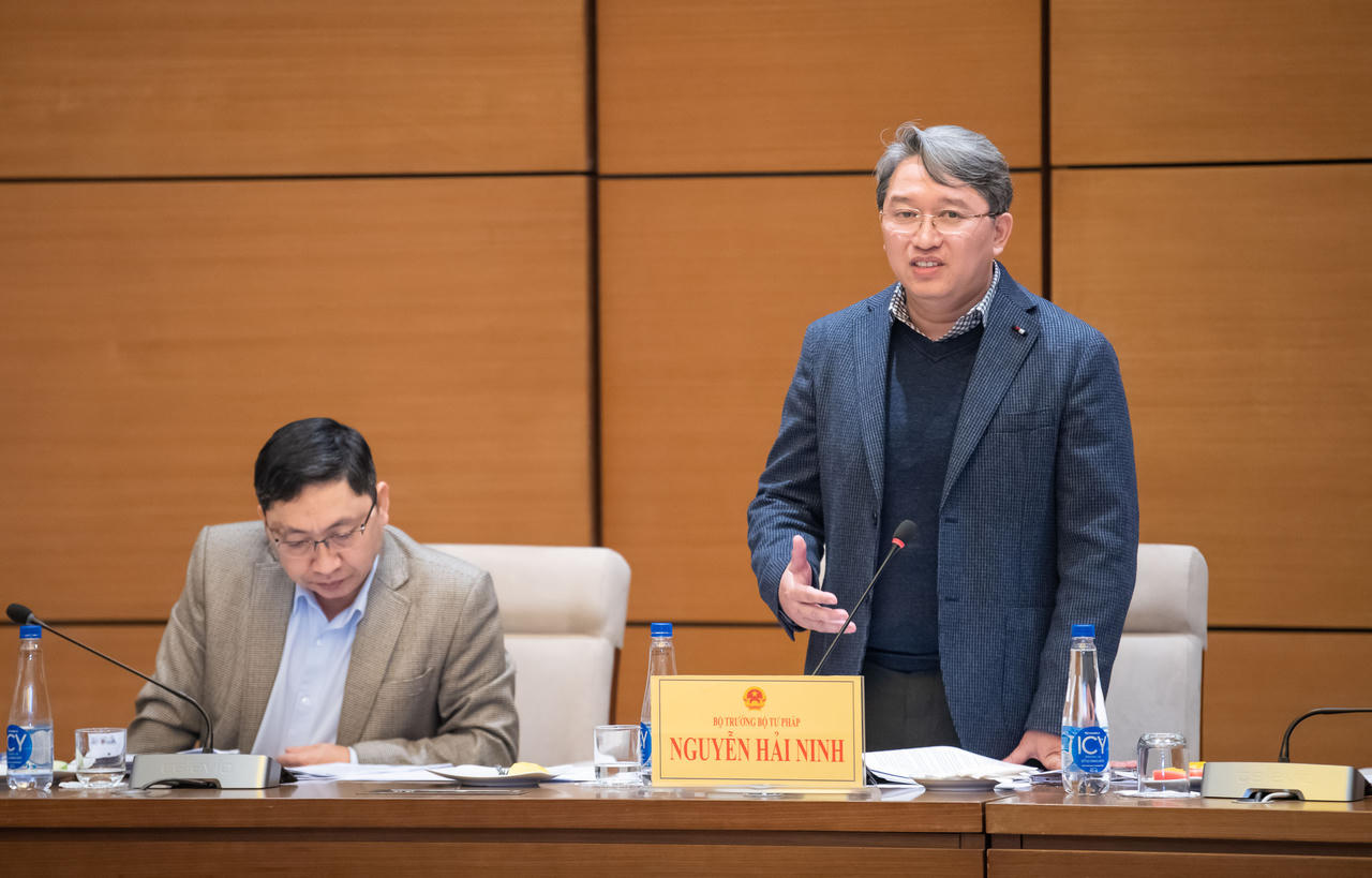 Ủy ban Pháp luật thẩm tra dự án Luật Ban hành văn bản quy phạm pháp luật (sửa đổi)