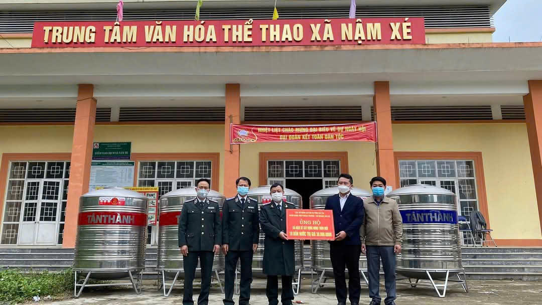 Chuyện về những người “tiên phong”, nhường bước cho lớp trẻ trong công cuộc tinh gọn bộ máy