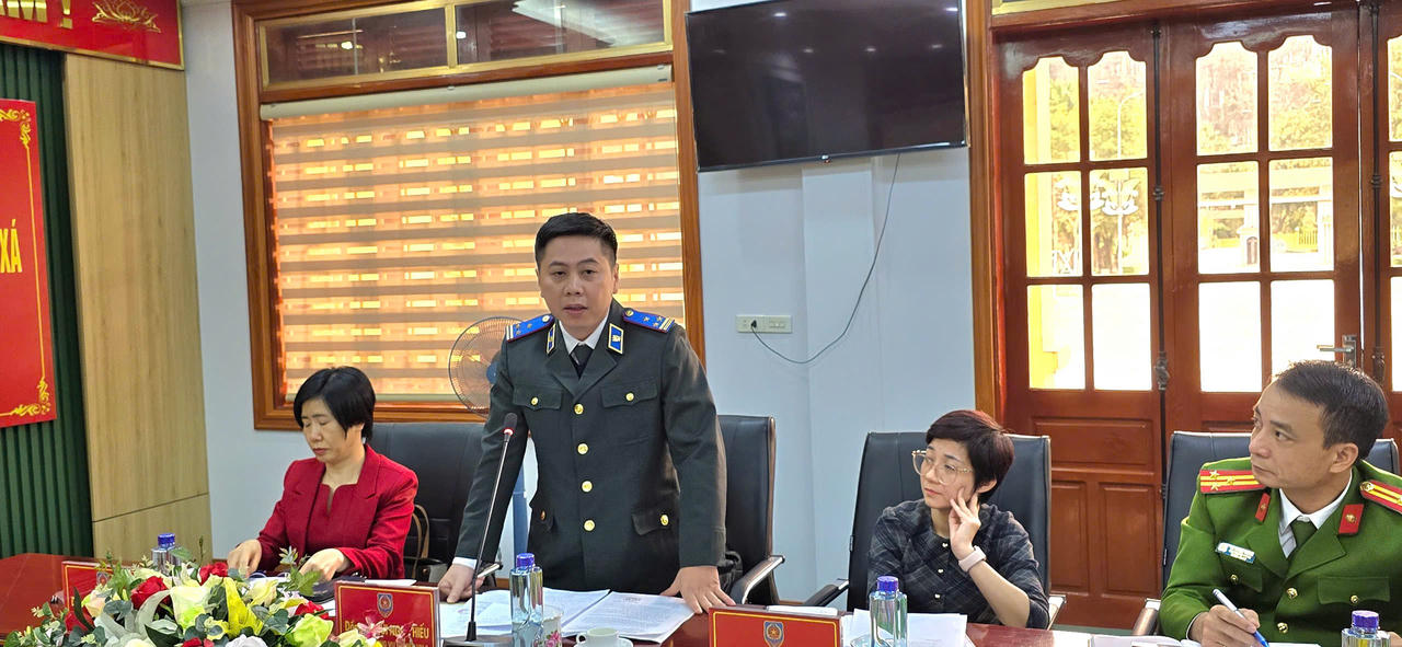 Thứ trưởng Đặng Hoàng Oanh kiểm tra công tác đặc xá tại Trại giam Ninh Khánh