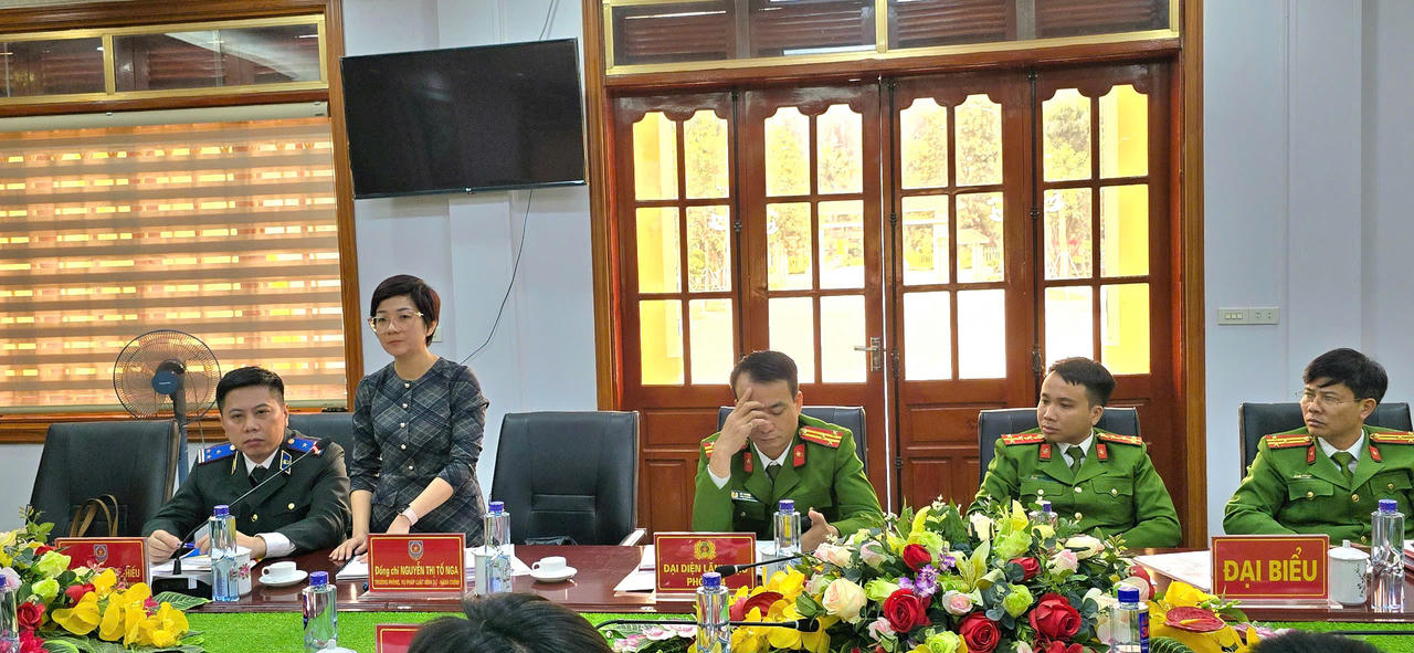 Thứ trưởng Đặng Hoàng Oanh kiểm tra công tác đặc xá tại Trại giam Ninh Khánh