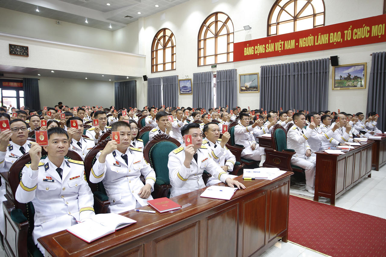 Tập trung xây dựng Đảng bộ Vùng 4 Hải quân vững mạnh