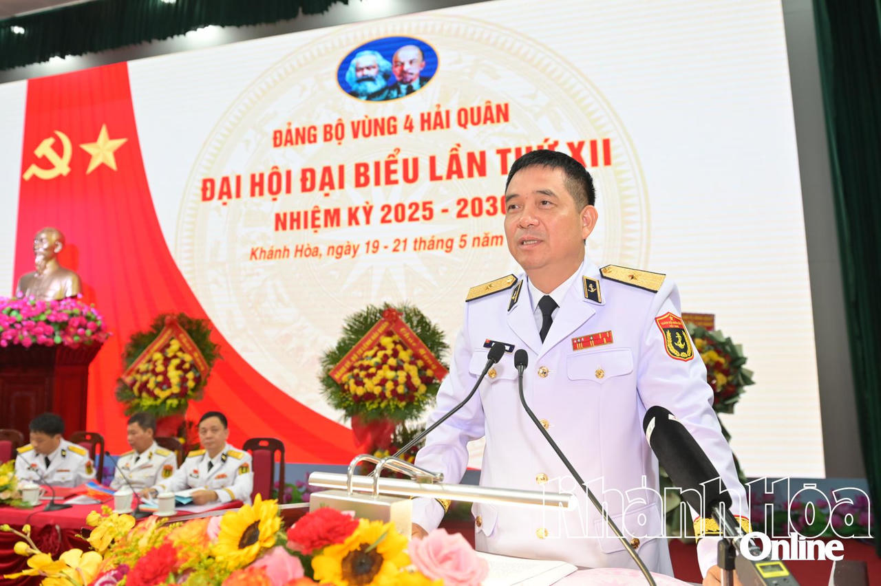 Tập trung xây dựng Đảng bộ Vùng 4 Hải quân vững mạnh