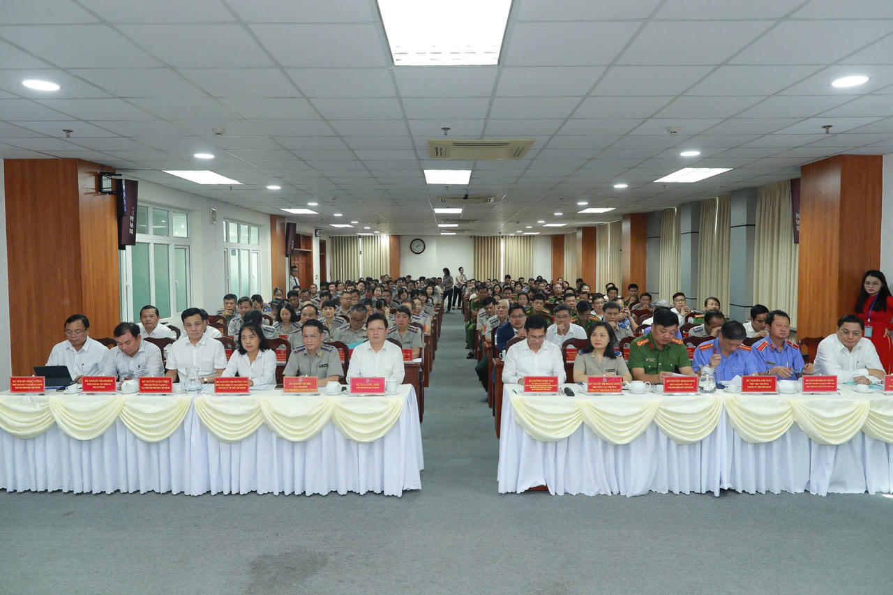 Sơ kết công tác thi hành án dân sự TPHCM : Phải tăng tốc, tăng trách nhiệm lên mới giải quyết hết công việc 