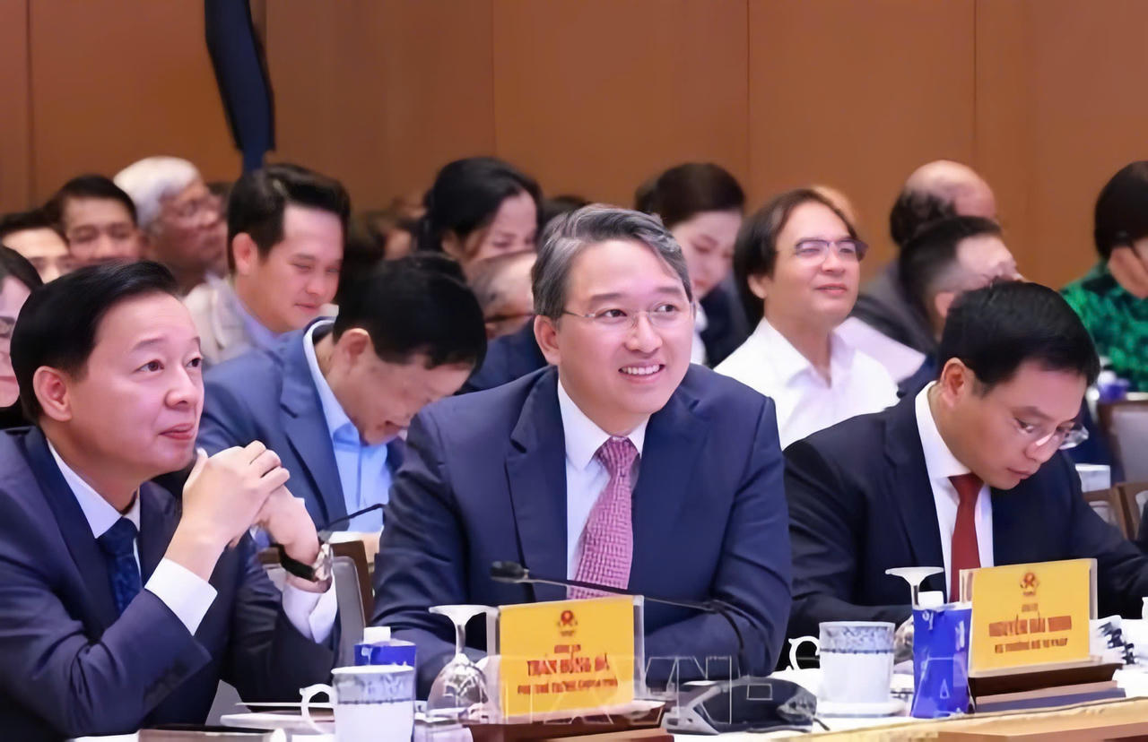 Thủ tướng Phạm Minh Chính khai trương Cổng Pháp luật quốc gia