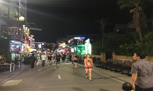 'Phố Tây' Huế chính thức khai trương